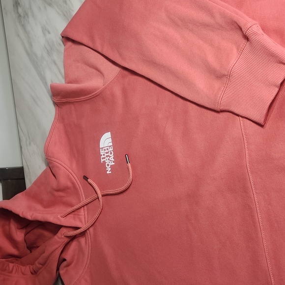 The North Face Coral Hoodie - Picture 4 of 8